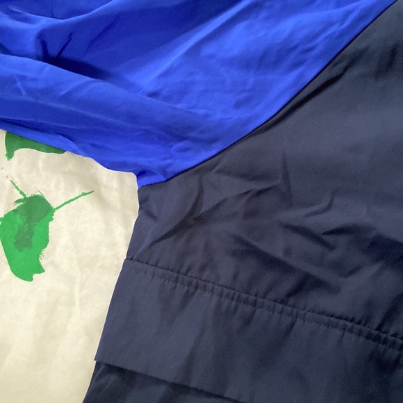 EUC- fantastic rain / windbreaker jacket- pull on - Picture 4 of 16